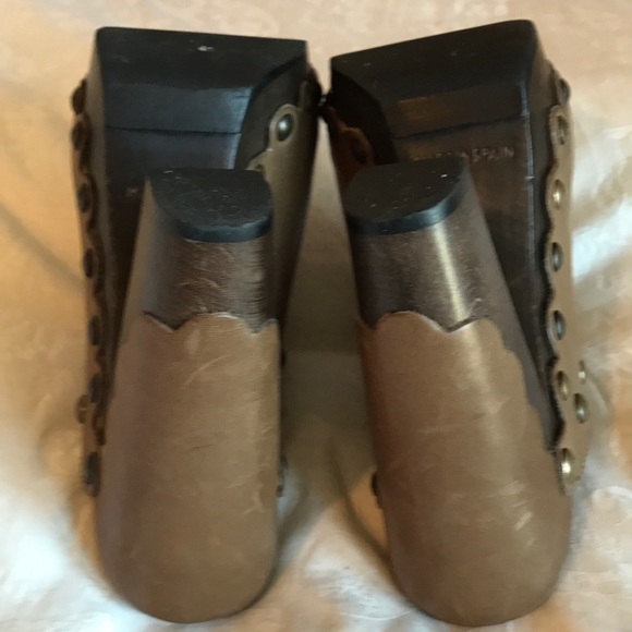 Stuart Weitzman brown studded clogs - Picture 7 of 8
